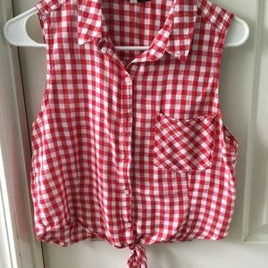 Rockabilly red gingham crop top